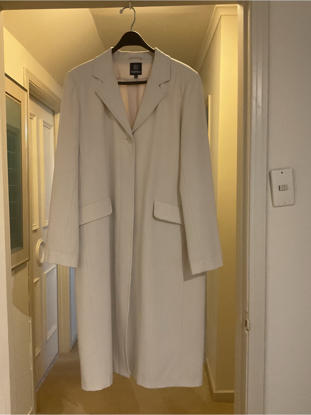 Elegant Women's Cream Long Coat - Classic Single-Button Overcoat